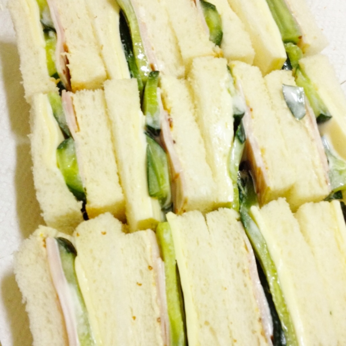 ちょい混ぜで美味しい ハムときゅうりとチーズサンド レシピ 作り方 By 青色カエル 楽天レシピ ちょい混ぜで美味しい ハムときゅうりとチーズサンド レシピ 作り方 By 青色カエル 楽天レシピ